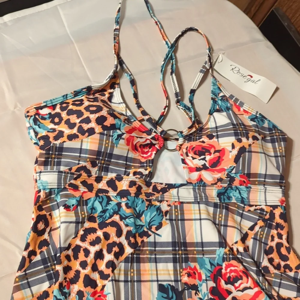 Floral and Leopard Print Swimming Suit - Picture 2 of 8